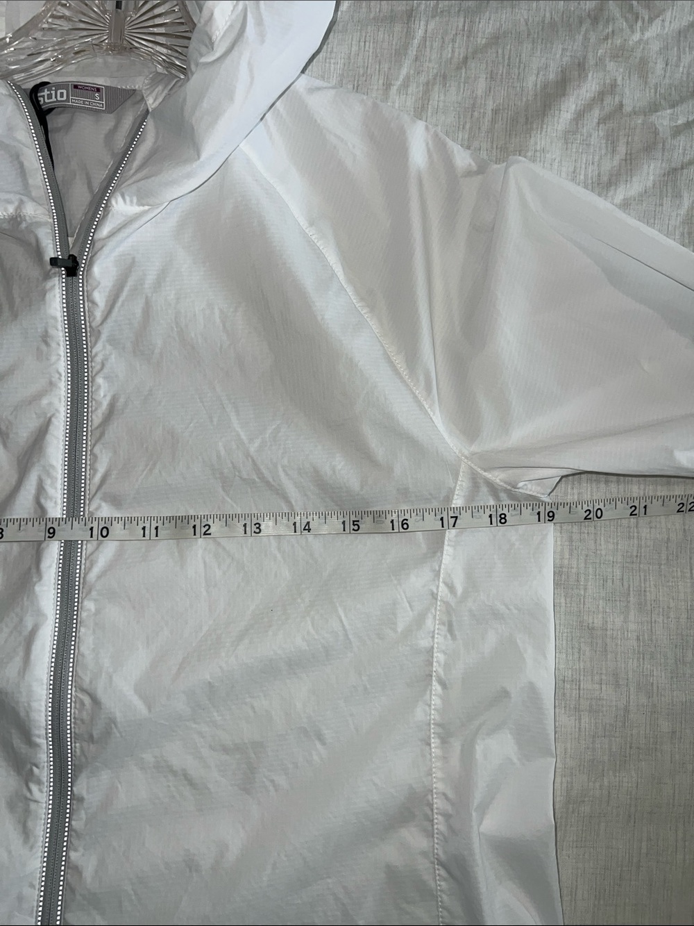 Stio Womens Second Light Windshell Jacket Medium Morning Frost White New - Picture 6 of 9